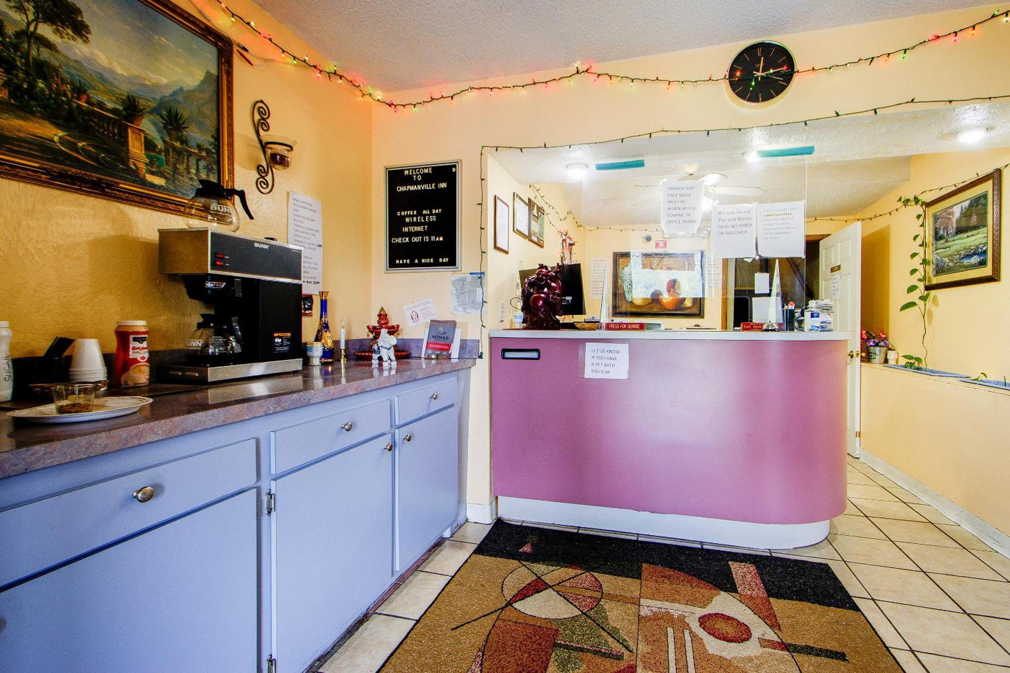 Oyo Hotel Chapmanville Inn, Wv - Hwy 119 ภายนอก รูปภาพ