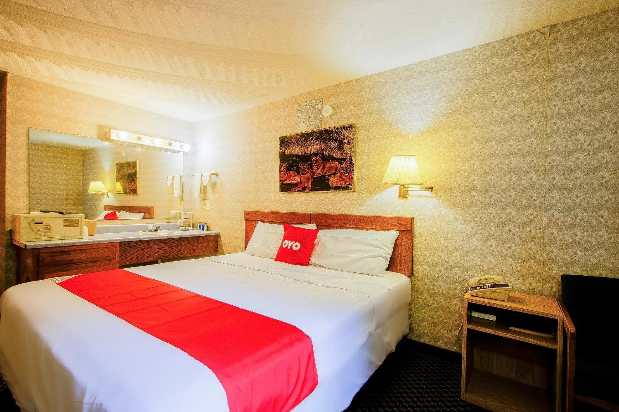 Oyo Hotel Chapmanville Inn, Wv - Hwy 119 ภายนอก รูปภาพ
